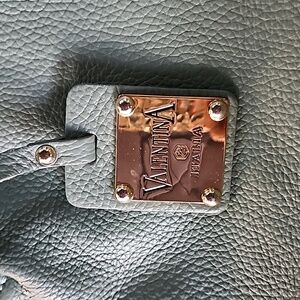 Valentina Italia light green pebbled leather crossbody handbag used
